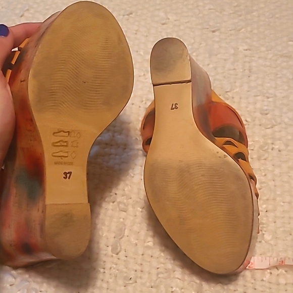 ⭐ $5 ⭐ Y2K Platform Wedge Sandals Size 37 (fits 6 too) - Picture 8 of 10